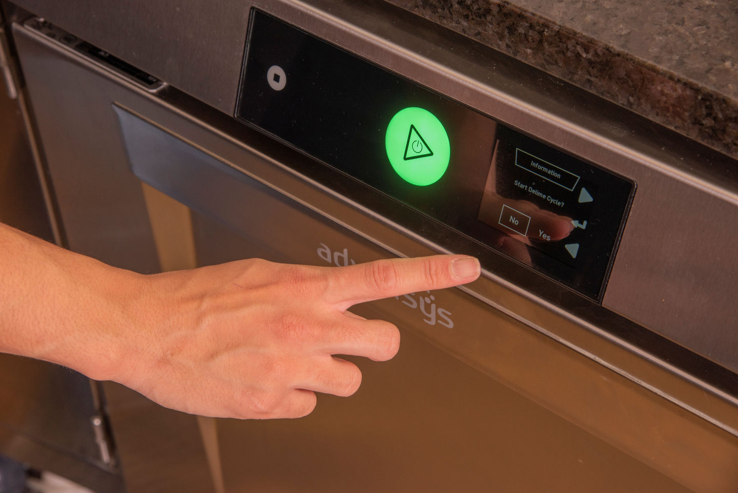 Hobart LXNH-2 23 Inch Stainless Steel High Temperature Sanitizing Dishwasher with 17 Inch Door Opening